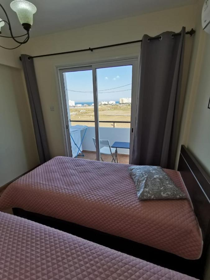 Must Stay - Sea & Salt Lake Panoramic View Apt Ларнака Екстериор снимка